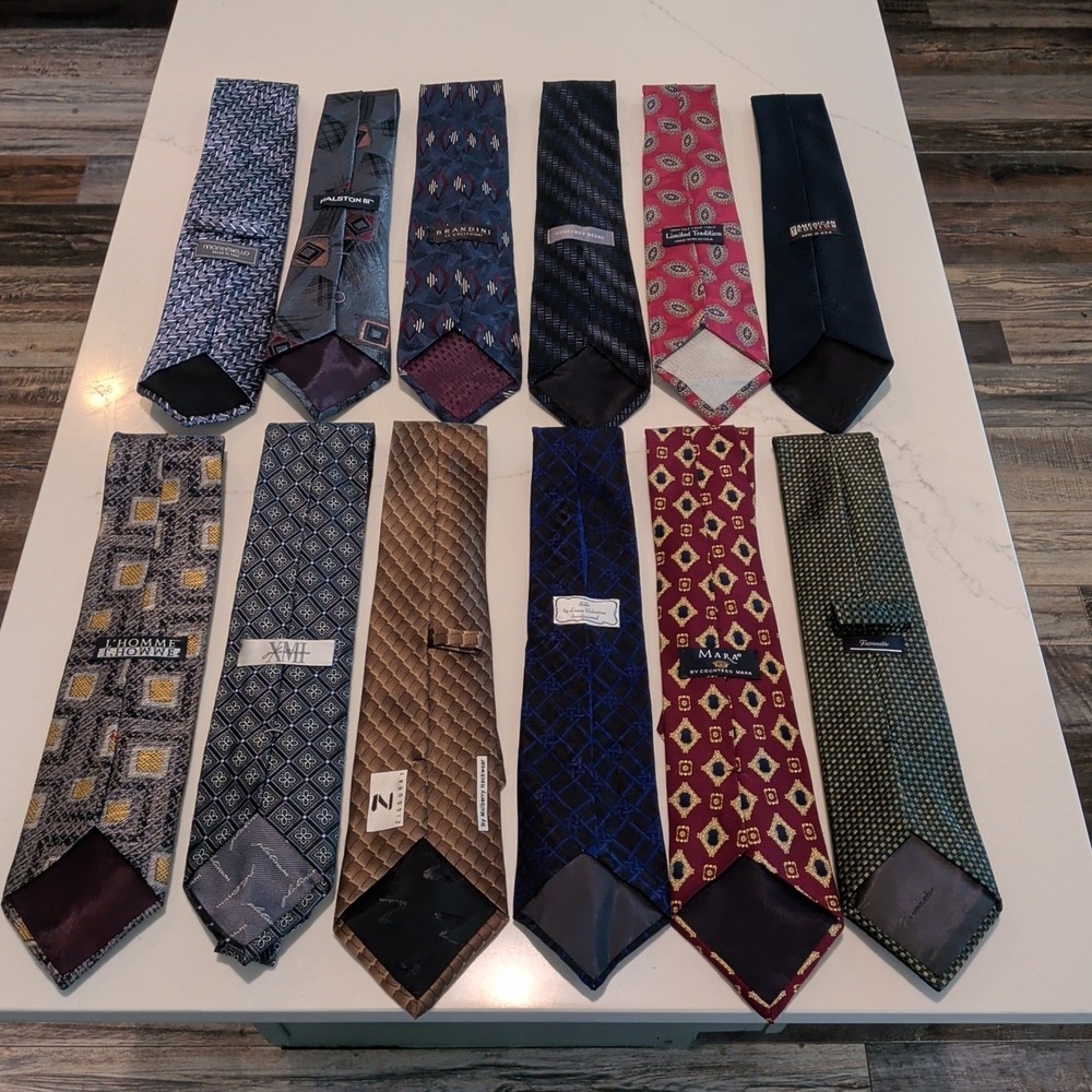 Lot Of 12 Multicolor/Patterns Various Designers Silk Ties